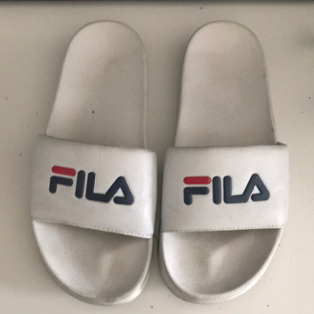 Fila sandals women’s size 7
